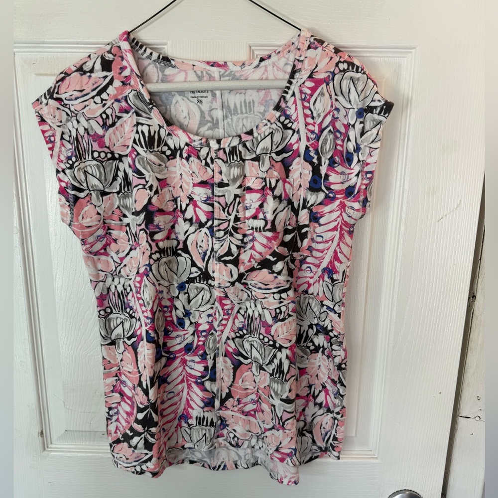 Talbots tshirt, size XS